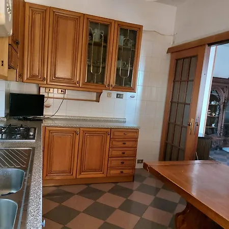 Apartamento Tra Monti E Mare Via Filippo Turati 17 Bis *