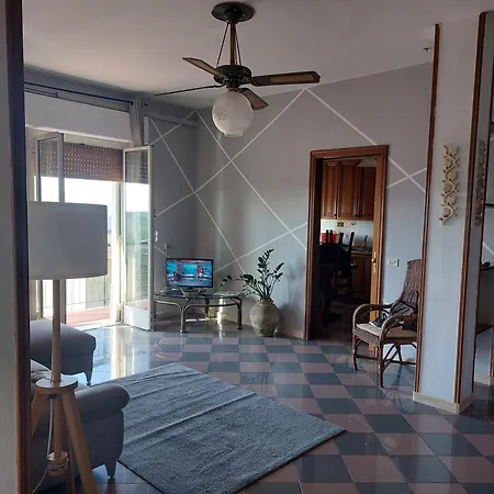 Apartment Tra Monti E Mare Via Filippo Turati 17 Bis *