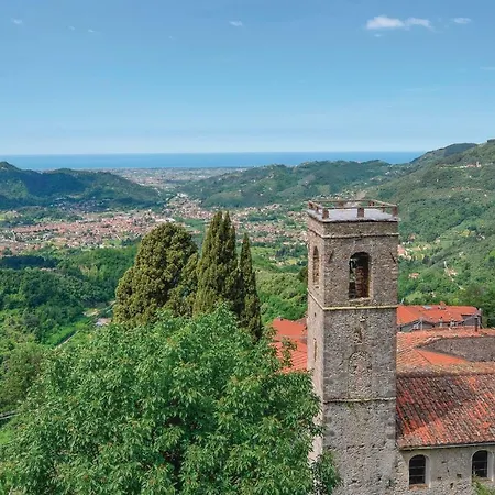 Tra Monti E Mare Semesterbostad *